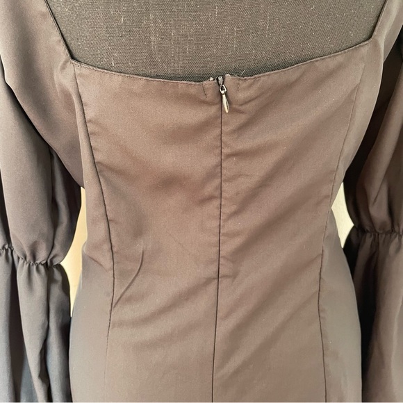 Long Puff Sleeves Square Neck Dress - Picture 7 of 12